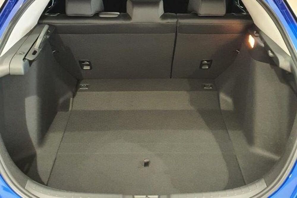 Honda Civic E: Hev 2.0 i-MMD CVT Elegance