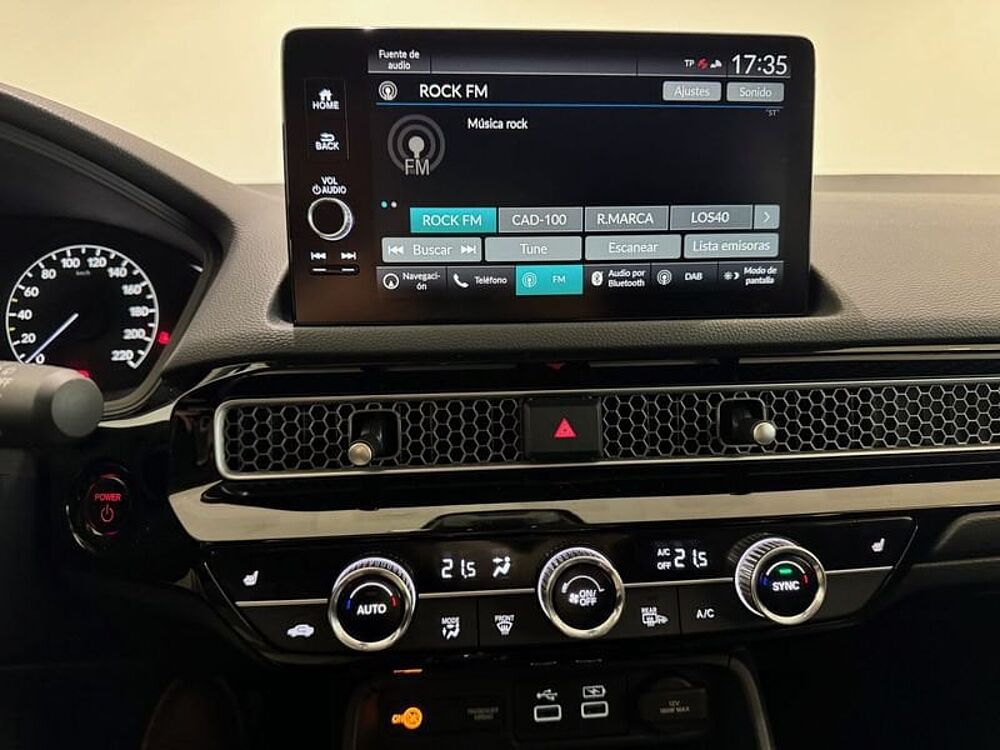 Honda Civic E: Hev 2.0 i-MMD CVT Elegance