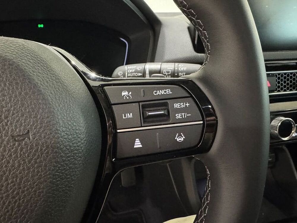 Honda Civic E: Hev 2.0 i-MMD CVT Elegance