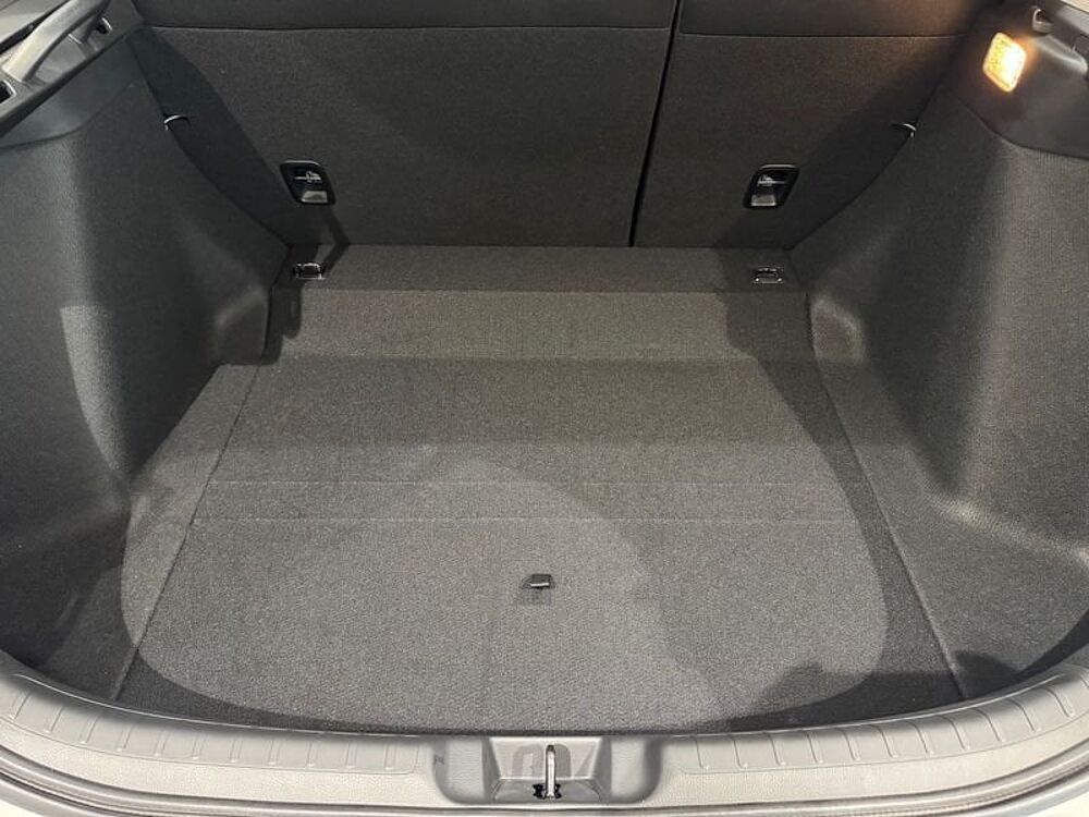 Honda Civic E: Hev 2.0 i-MMD CVT Elegance