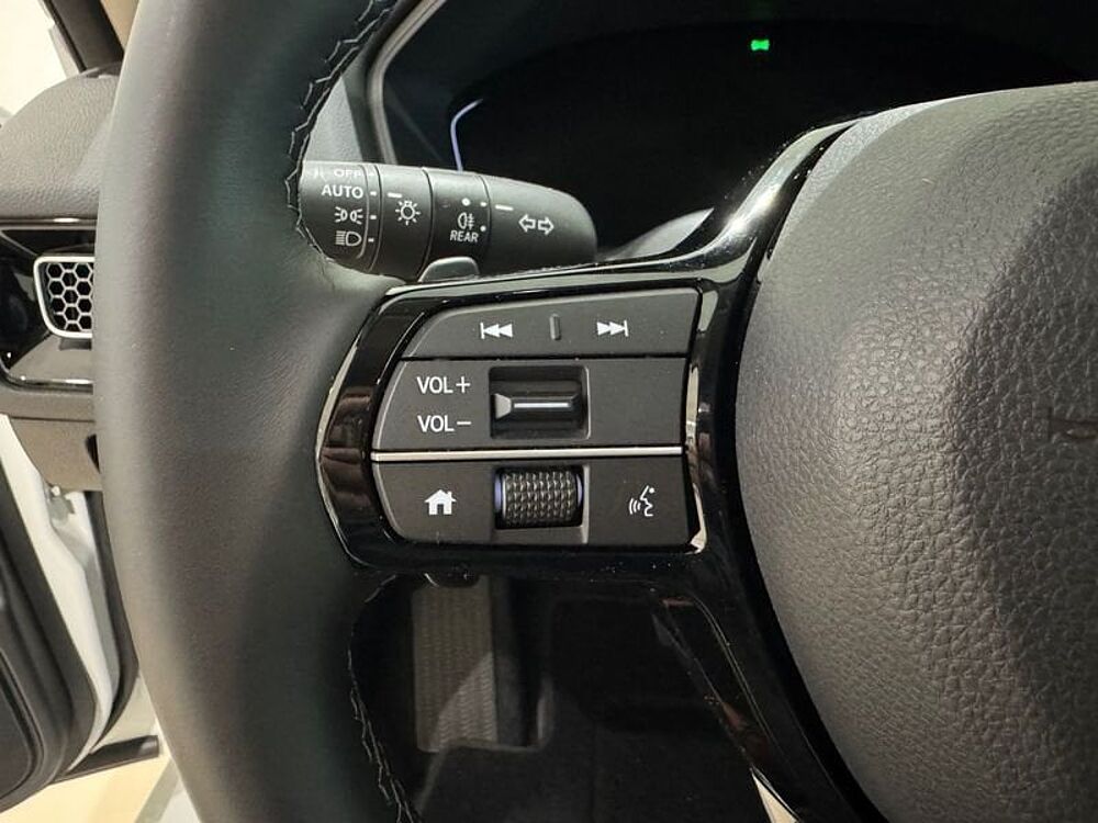 Honda Civic E: Hev 2.0 i-MMD CVT Elegance