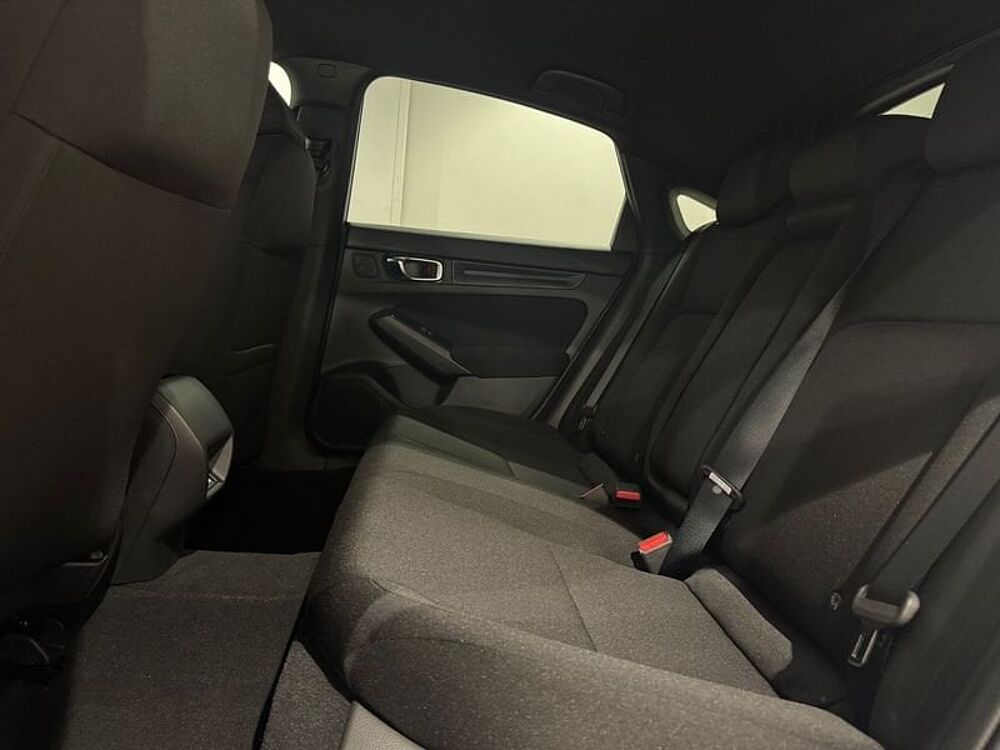 Honda Civic E: Hev 2.0 i-MMD CVT Elegance