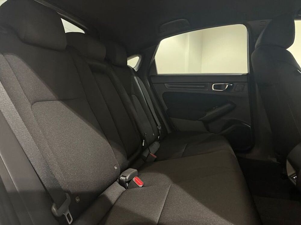 Honda Civic E: Hev 2.0 i-MMD CVT Elegance