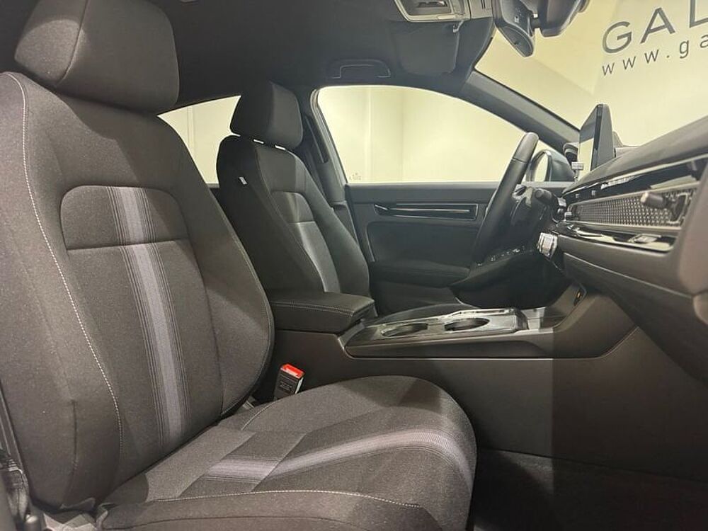 Honda Civic E: Hev 2.0 i-MMD CVT Elegance