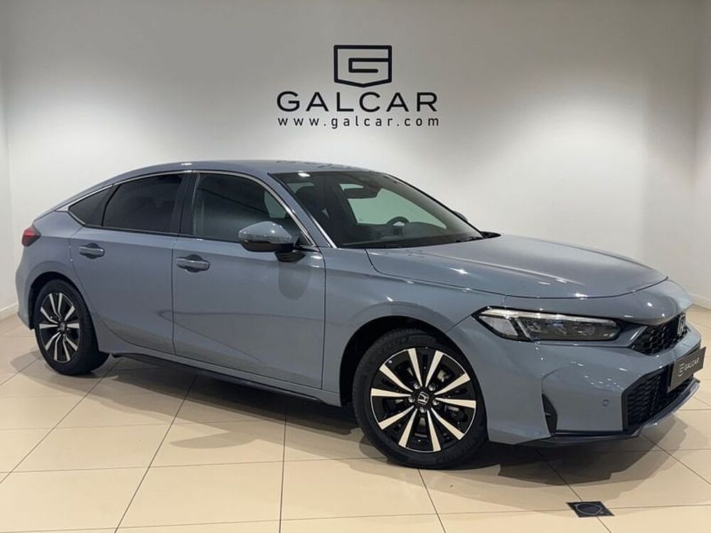 Honda Civic E: Hev 2.0 i-MMD CVT Elegance