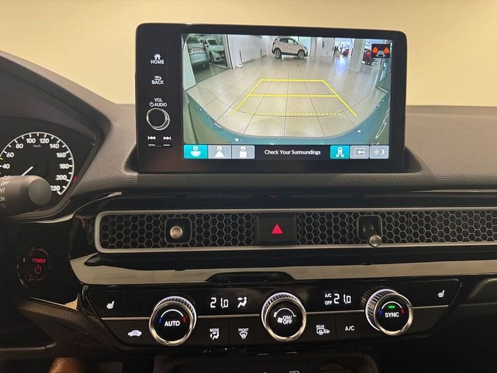 Honda Civic E: Hev 2.0 i-MMD CVT Elegance