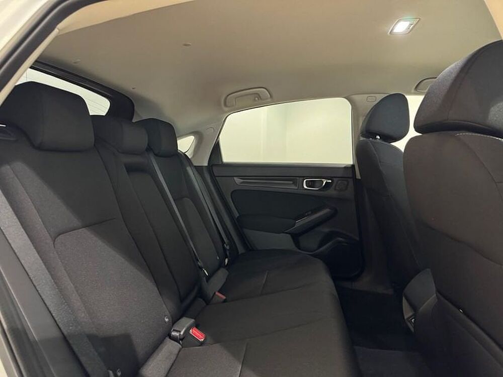Honda Civic E: Hev 2.0 i-MMD CVT Elegance