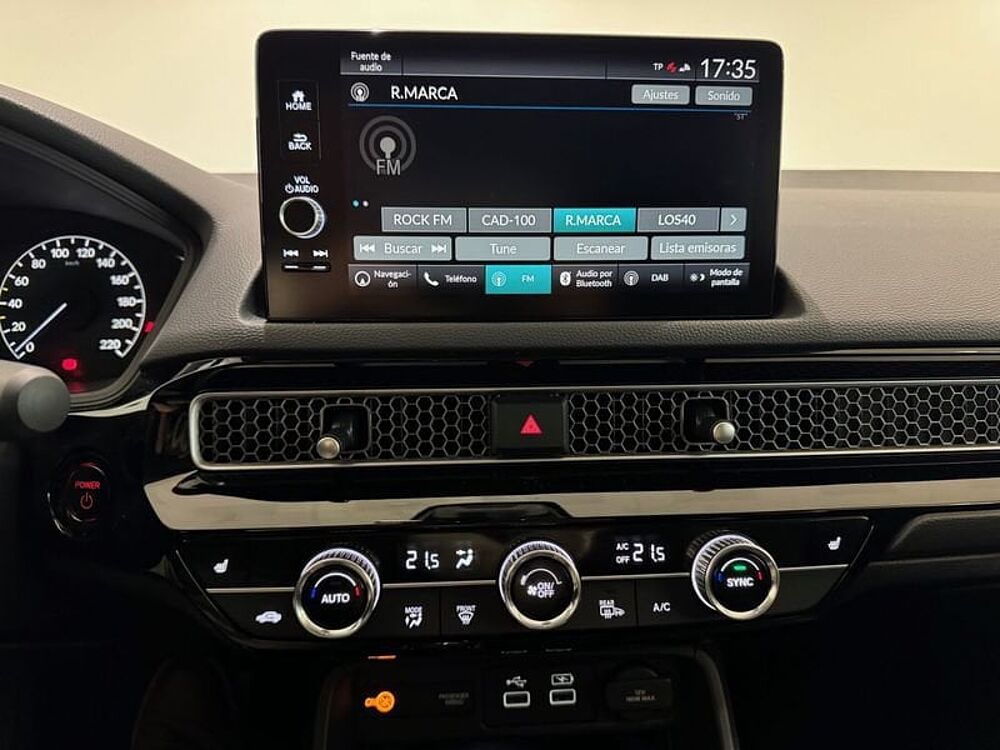 Honda Civic E: Hev 2.0 i-MMD CVT Elegance