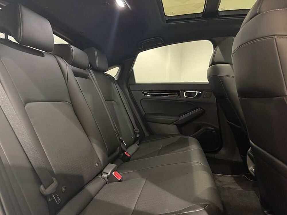 Honda Civic E: Hev 2.0 i-MMD CVT Advance