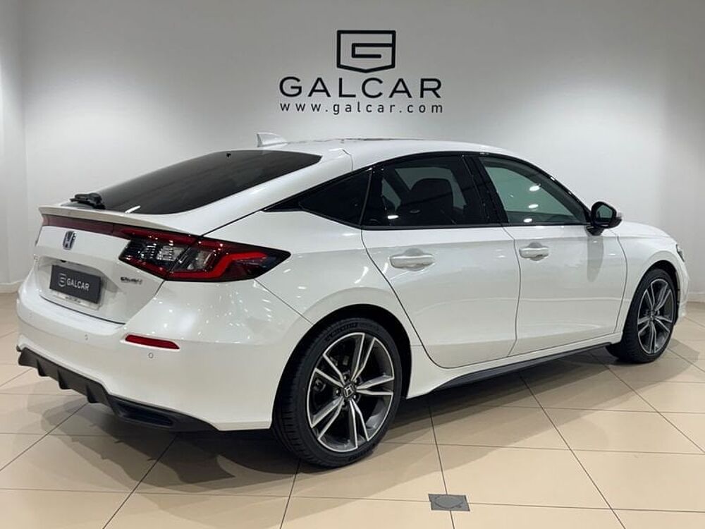 Honda Civic E: Hev 2.0 i-MMD CVT Advance