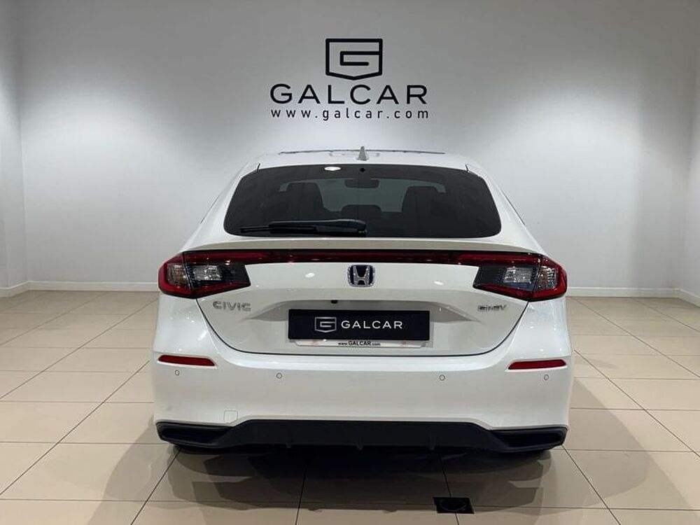 Honda Civic E: Hev 2.0 i-MMD CVT Advance