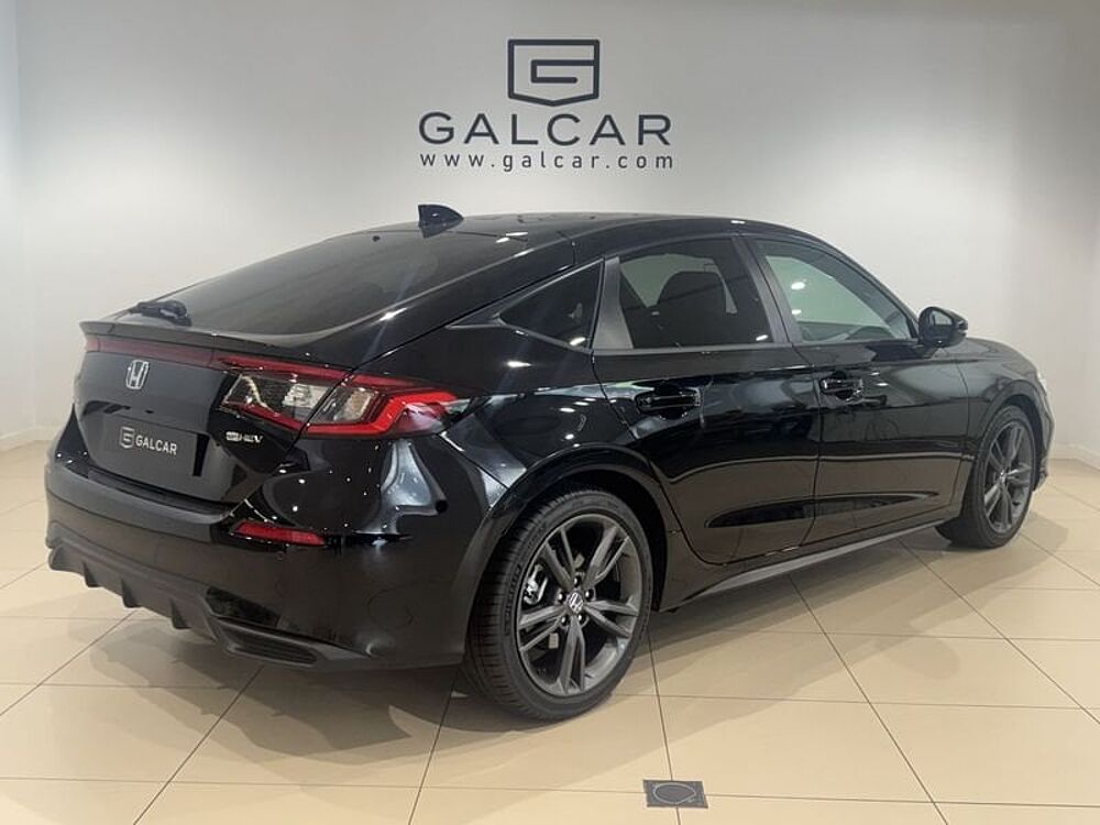 Honda Civic E: Hev 2.0 i-MMD CVT Sport