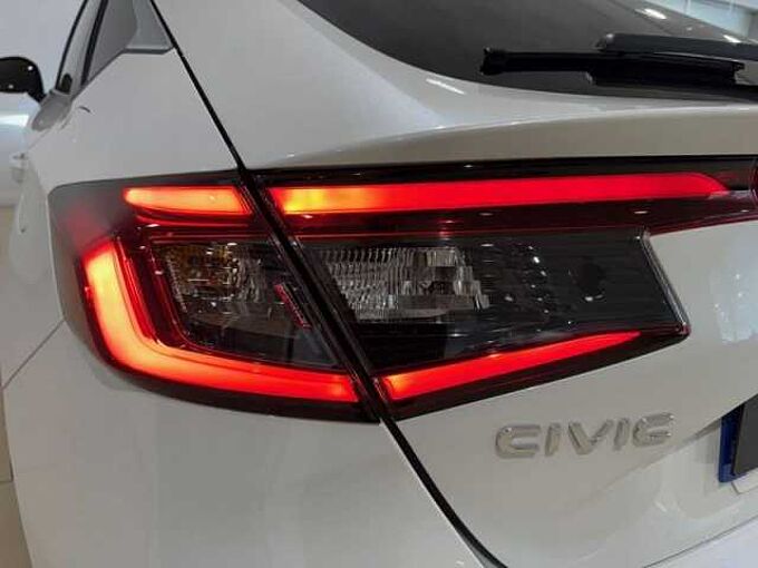 Honda  Civic E:Hev 2.0 i-MMD CVT Elegance