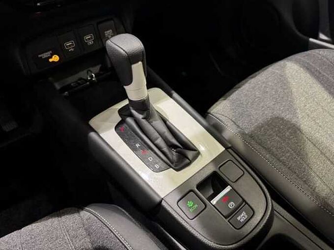 Honda Jazz Hybrid 1.5 i-MMD 109cv Auto. Elegance