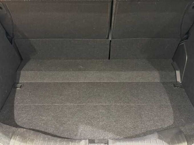 Honda Jazz Hybrid 1.5 i-MMD 109cv Auto. Elegance