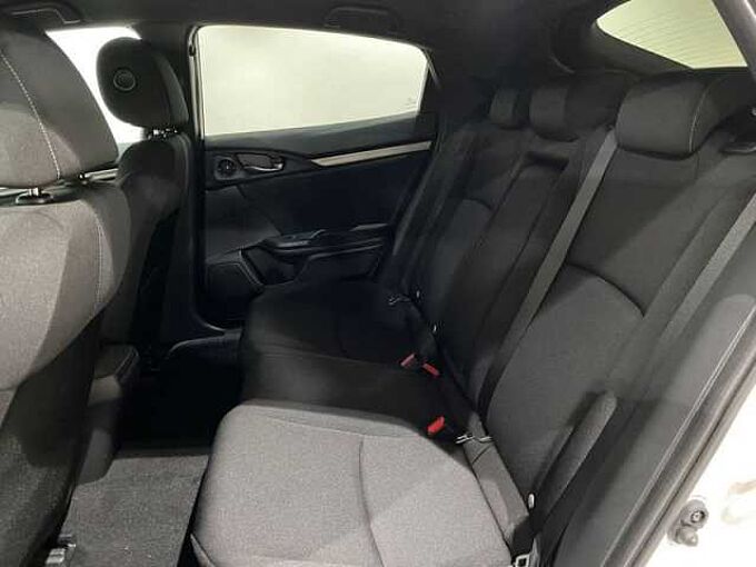 Honda Civic 1.0 VTEC Turbo CVT Elegance Nav