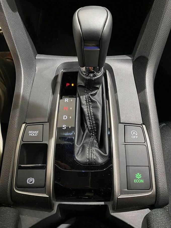 Honda Civic 1.0 VTEC Turbo CVT Elegance Nav