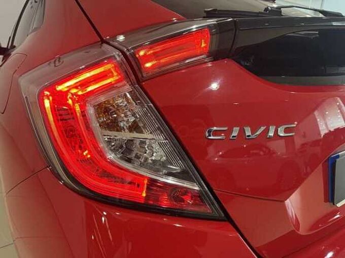 Honda Civic 1.0 I-VTEC Turbo Dynamic Nav