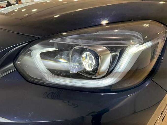 Honda Jazz Hybrid 1.5 i-MMD 109cv Auto. Elegance