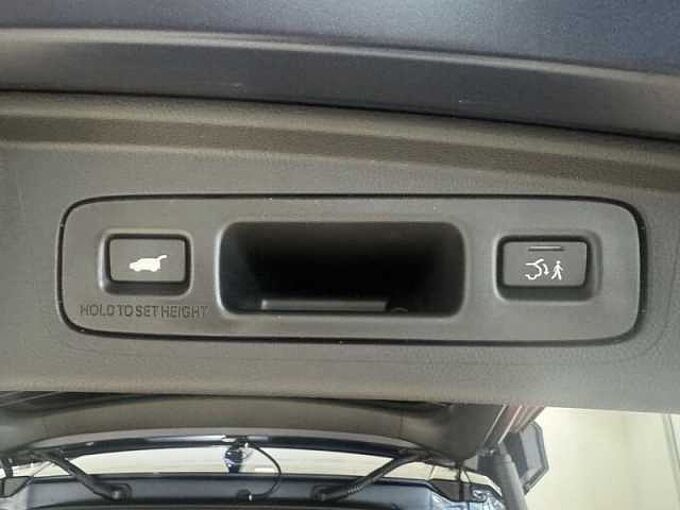 Honda CR-V Híbrido 2.0 i-MMD PHEV 4X2 Elegance Tech